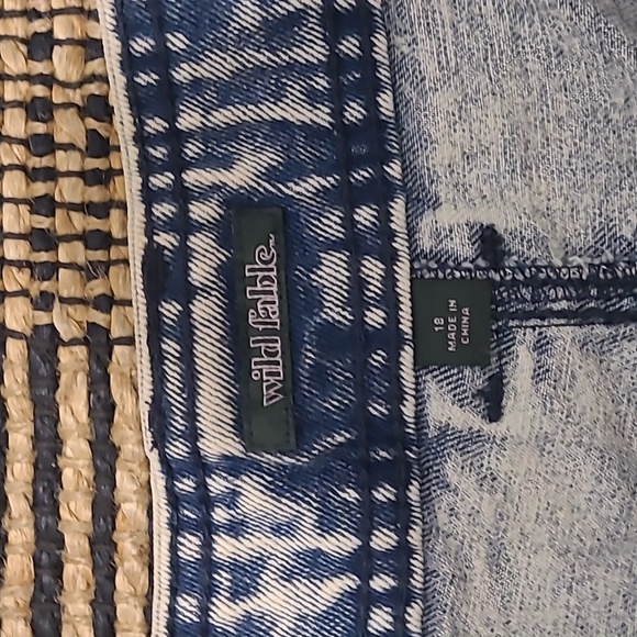 WILD FABLE ACID WASH CARGO JEANS - Picture 8 of 10